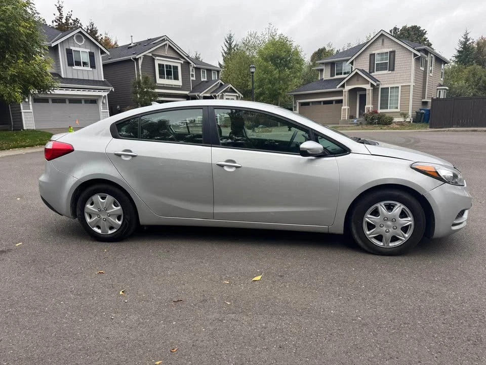 2016 Kia Forte - Image 2 of 6