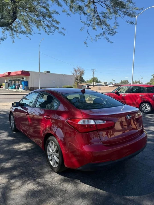 2016 Kia Forte - Image 8 of 14