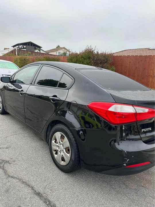 2016 Kia Forte - Image 2 of 10