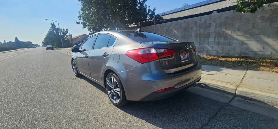 2016 Kia Forte - Image 5 of 14
