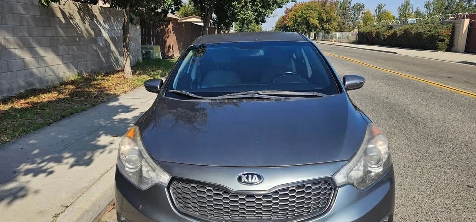 2016 Kia Forte - Image 2 of 14
