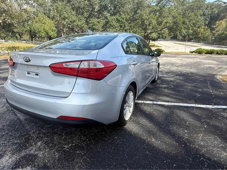 2016 Kia Forte - Image 4 of 16