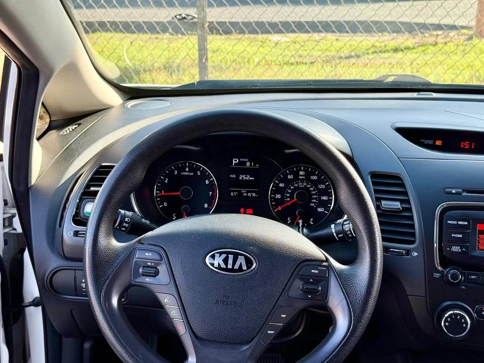 2016 Kia Forte - Image 7 of 9