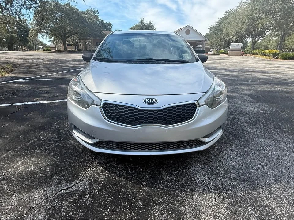 2016 Kia Forte - Image 2 of 16