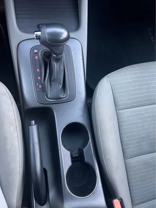2016 Kia Forte - Image 6 of 11