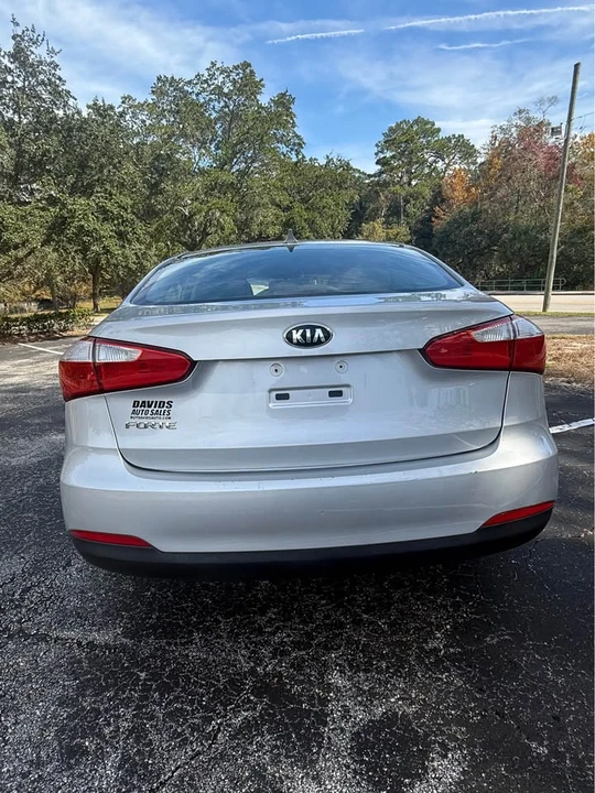 2016 Kia Forte - Image 5 of 16