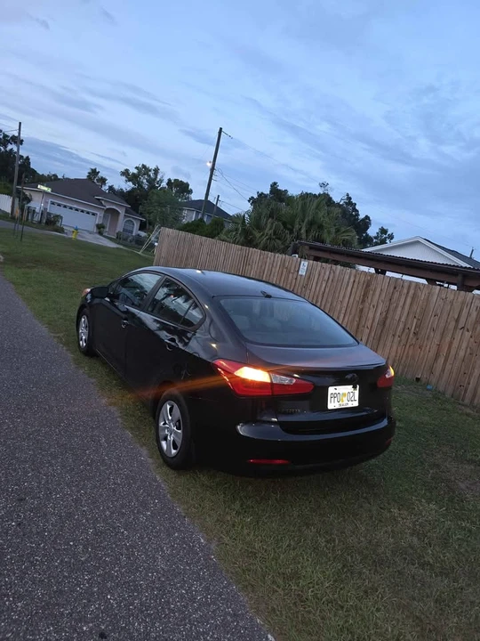 2016 Kia Forte - Image 2 of 15