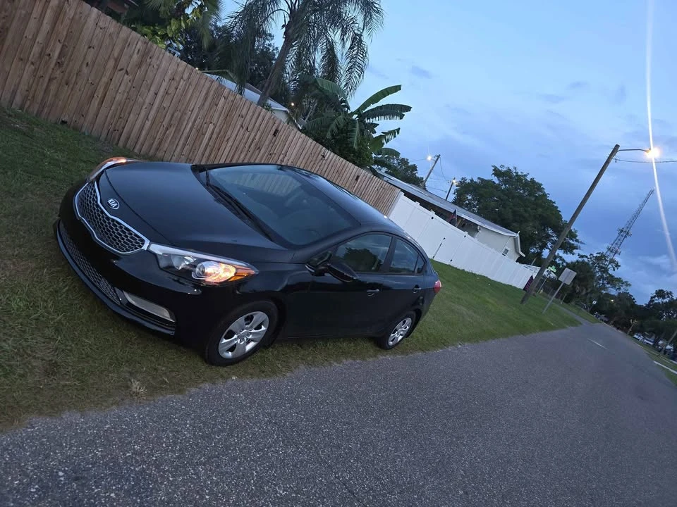 2016 Kia Forte - Image 5 of 15