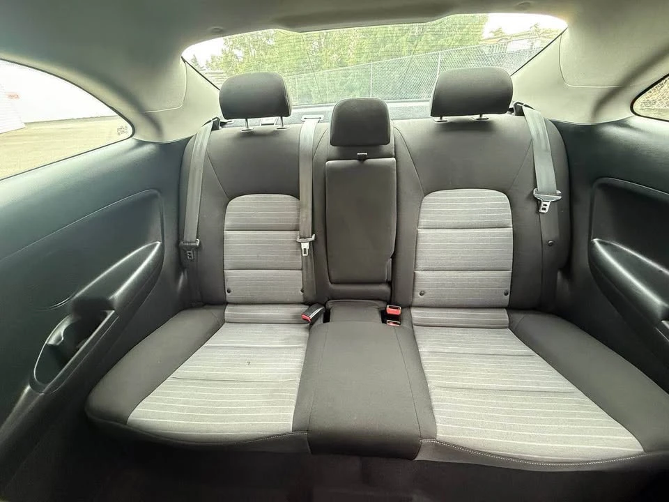2016 Kia Forte - Image 13 of 15