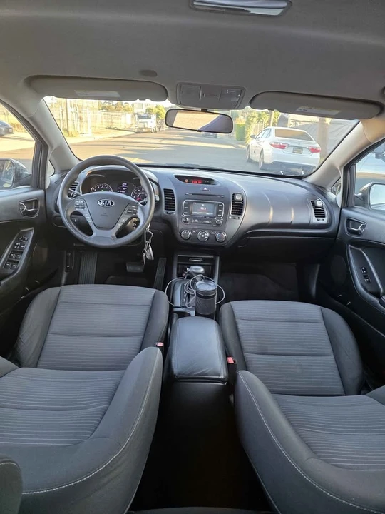 2016 Kia Forte - Image 12 of 18