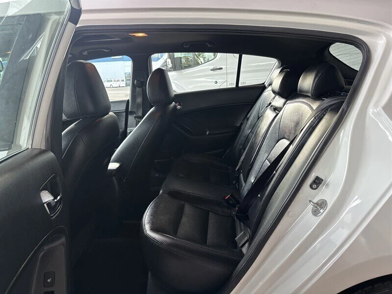2016 Kia Forte - Image 14 of 20