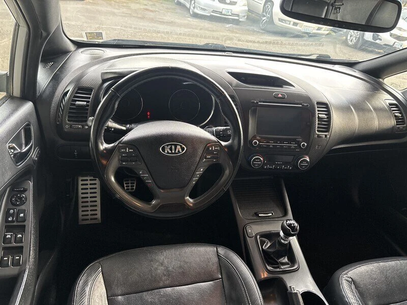 2016 Kia Forte - Image 15 of 20