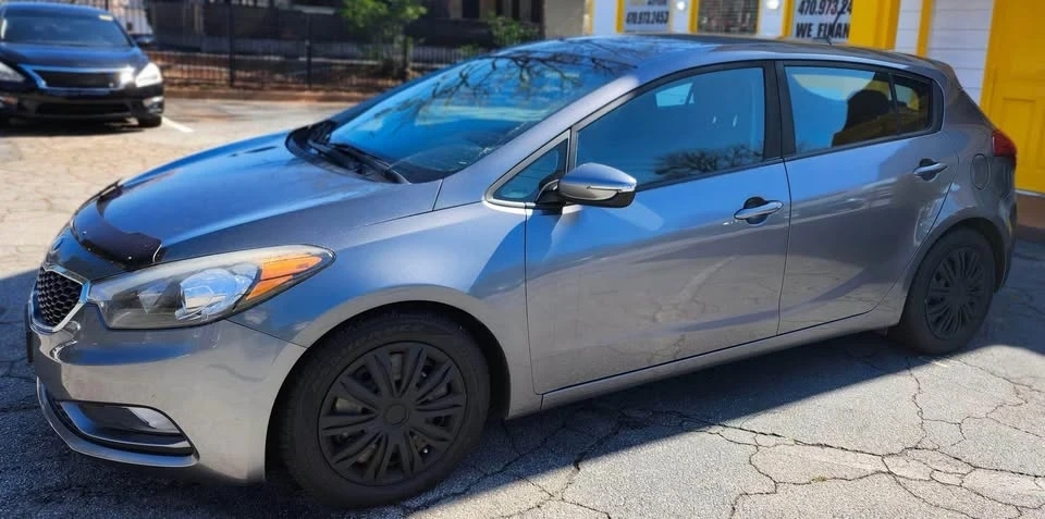 2016 Kia Forte - Image 5 of 10