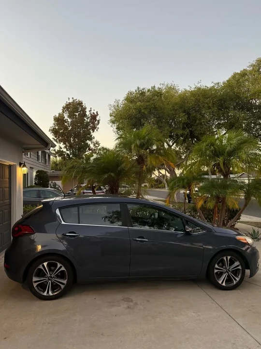 2016 Kia Forte - Image 3 of 17