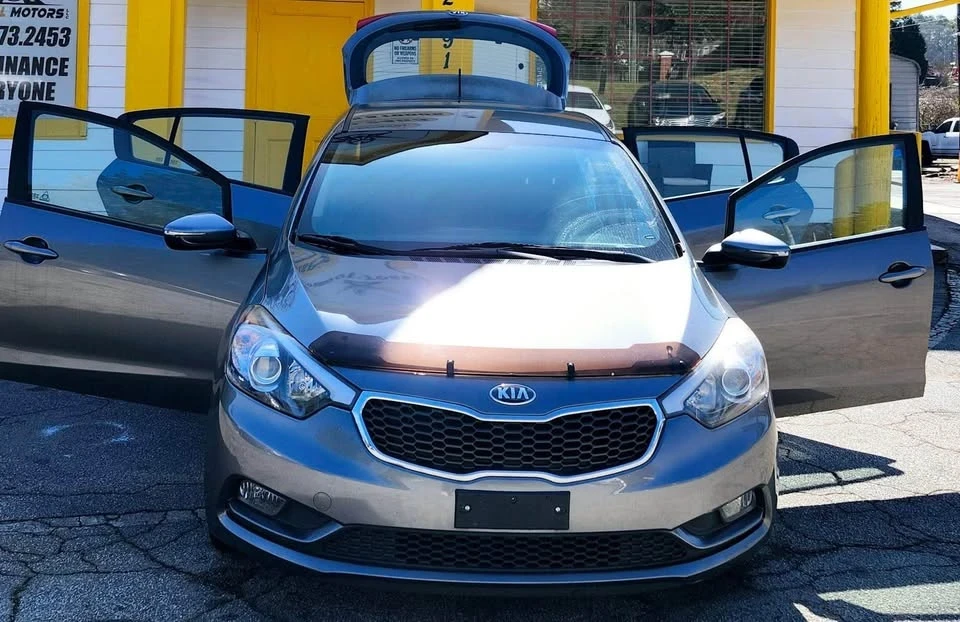 2016 Kia Forte - Image 6 of 10