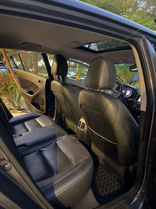 2016 Kia Forte - Image 7 of 17