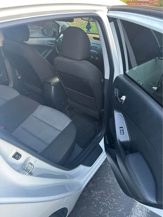 2016 Kia Forte - Image 8 of 9