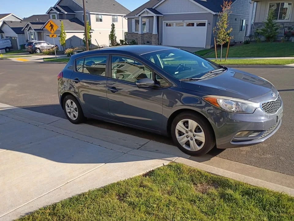 2016 Kia Forte - Image 2 of 5