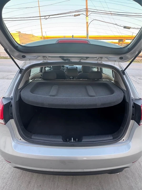 2016 Kia Forte - Image 12 of 15