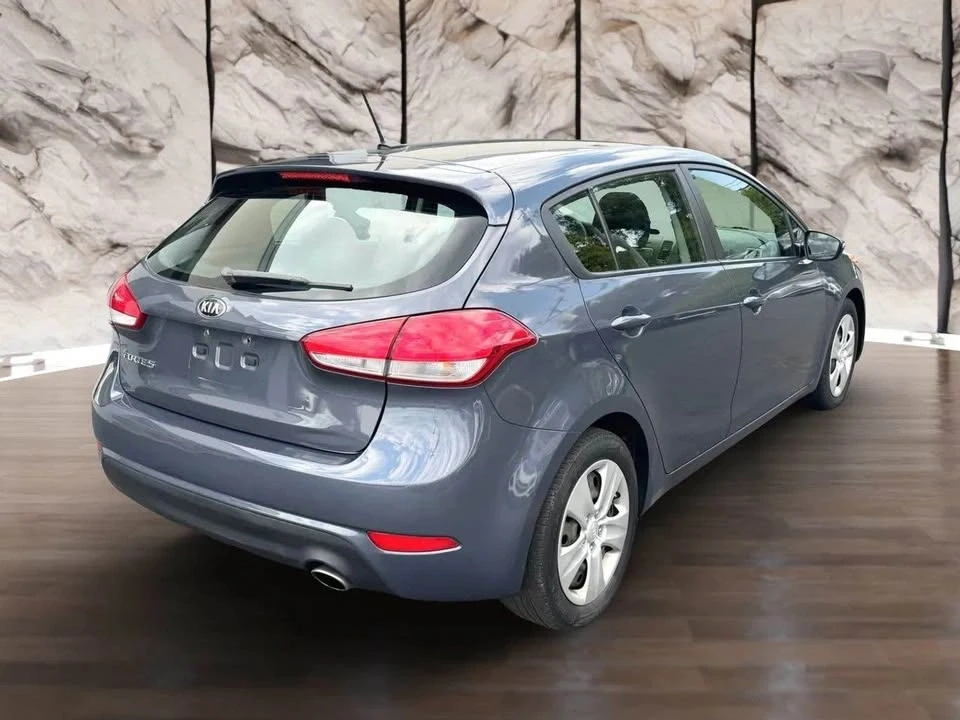 2016 Kia Forte - Image 7 of 20