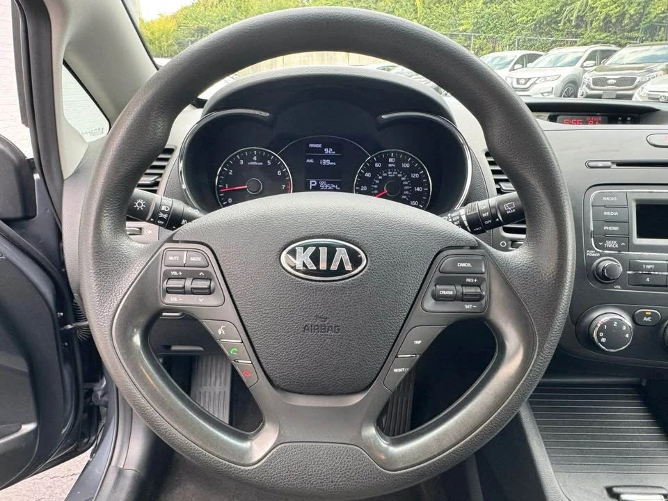 2016 Kia Forte - Image 12 of 20