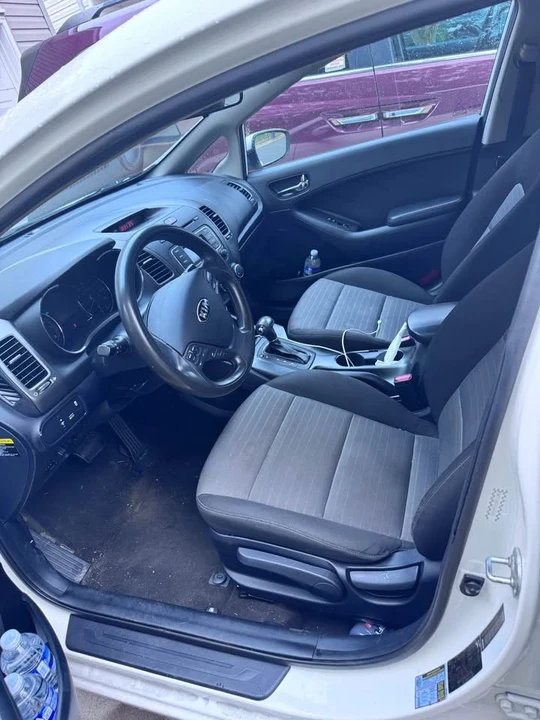 2016 Kia Forte - Image 3 of 4