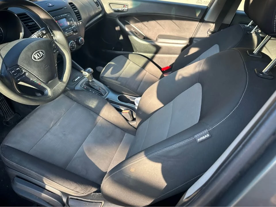 2016 Kia Forte - Image 10 of 10