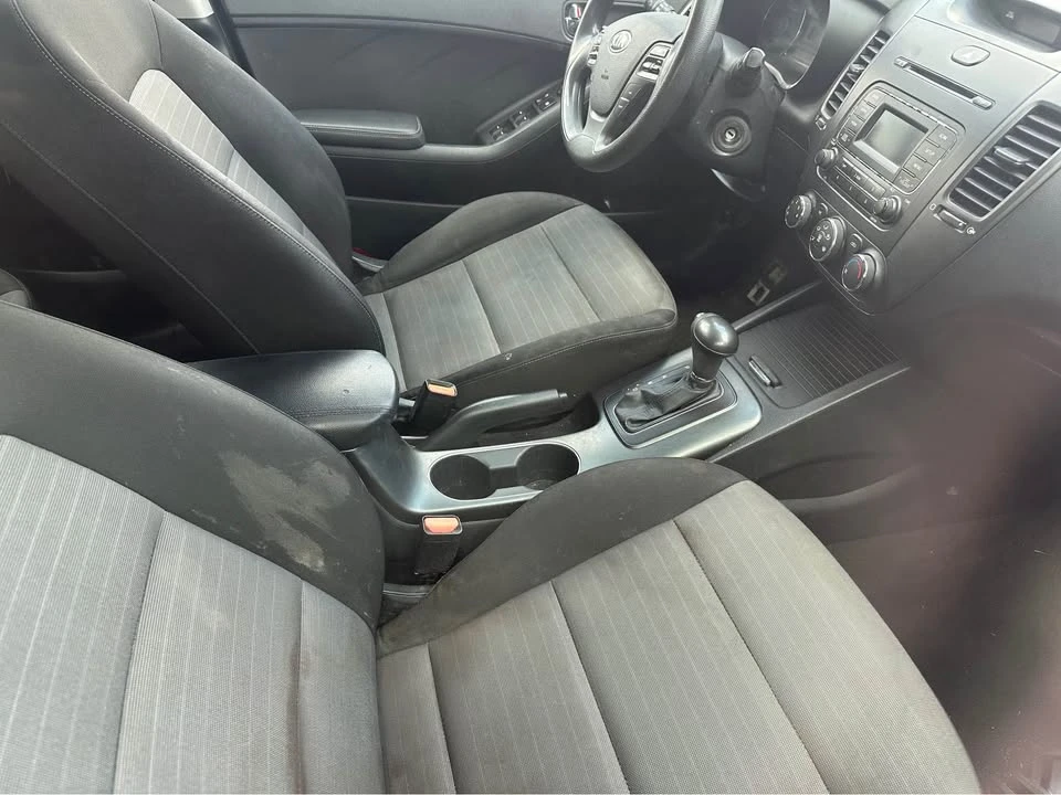 2016 Kia Forte - Image 7 of 8