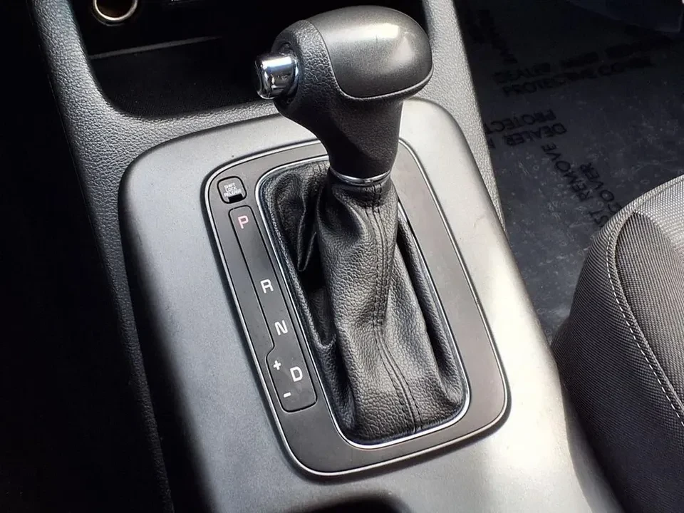2016 Kia Forte - Image 4 of 19