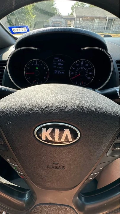 2016 Kia Forte - Image 3 of 7