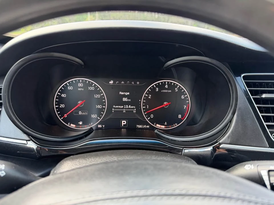 2016 Kia K900 - Image 10 of 14