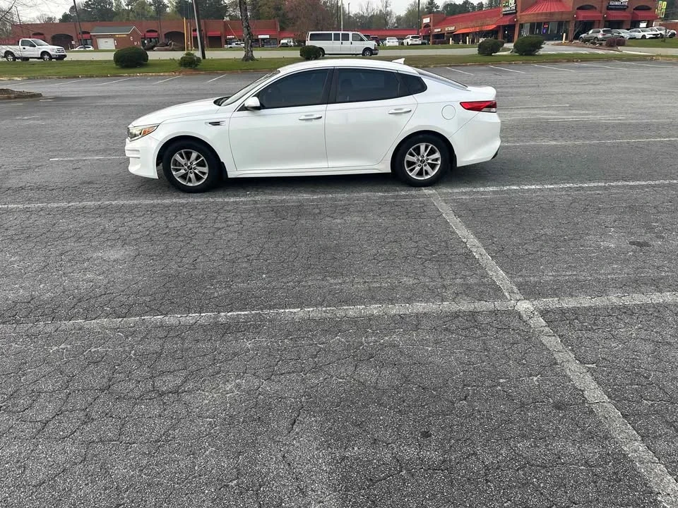 2016 Kia Optima/K5 - Image 2 of 20