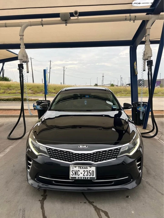 2016 Kia Optima/K5 - Image 2 of 20