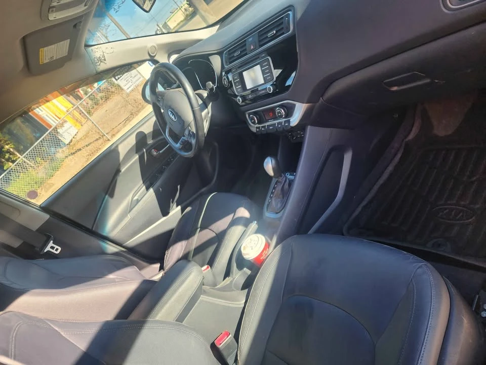 2016 Kia Rio - Image 9 of 12