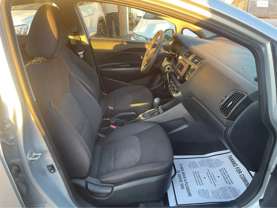 2016 Kia Rio - Image 13 of 19