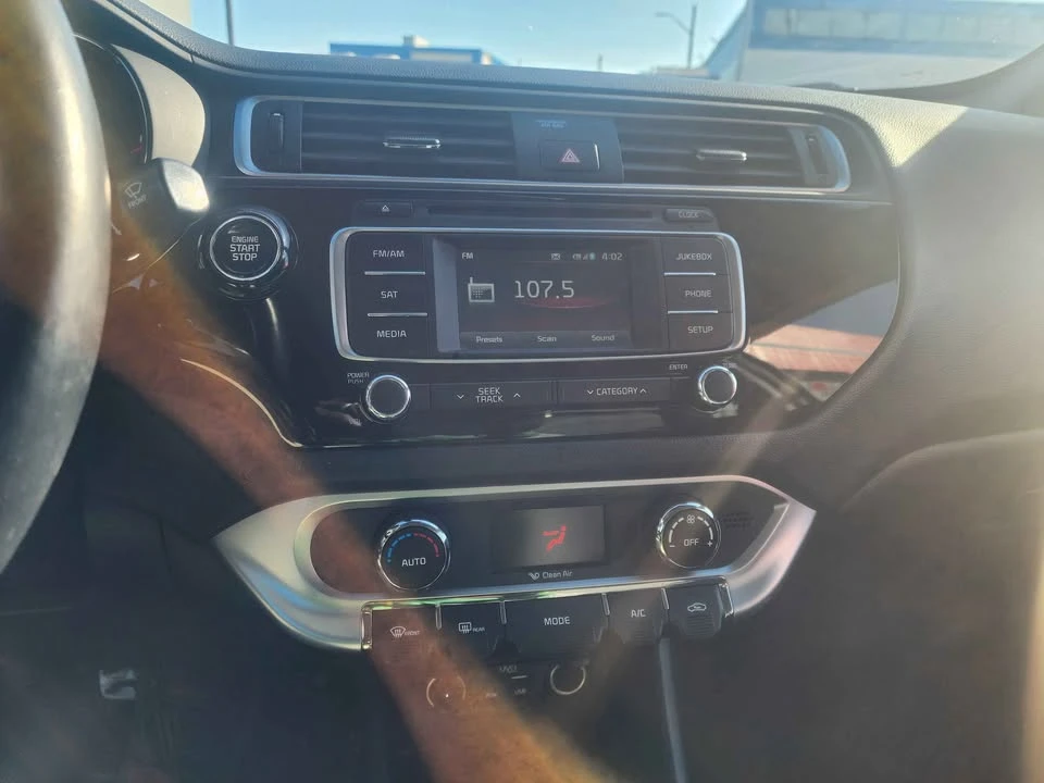 2016 Kia Rio - Image 7 of 12