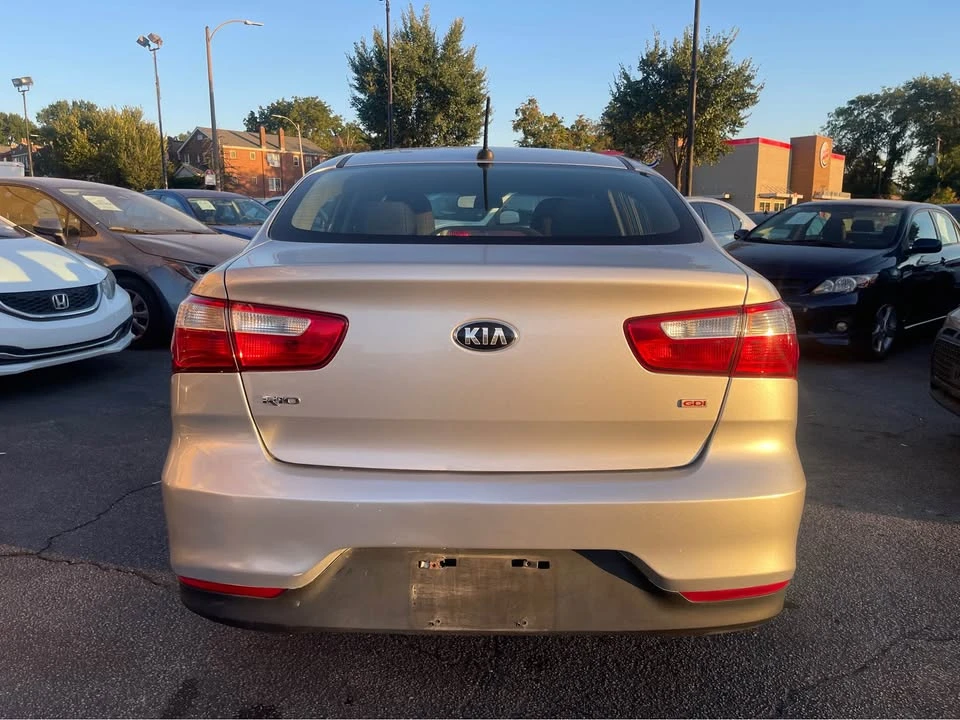 2016 Kia Rio - Image 5 of 19