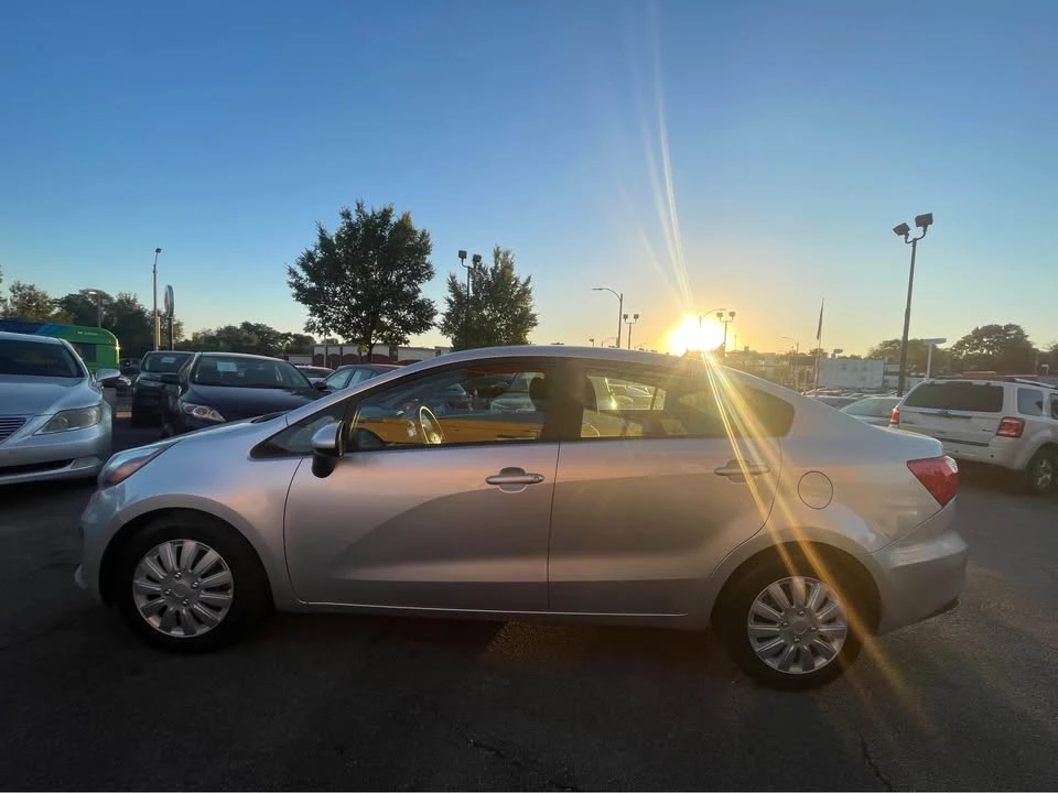 2016 Kia Rio - Image 7 of 19