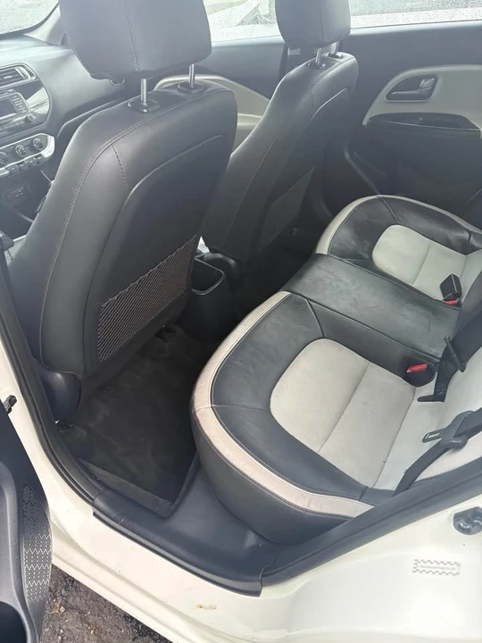 2016 Kia Rio - Image 9 of 12