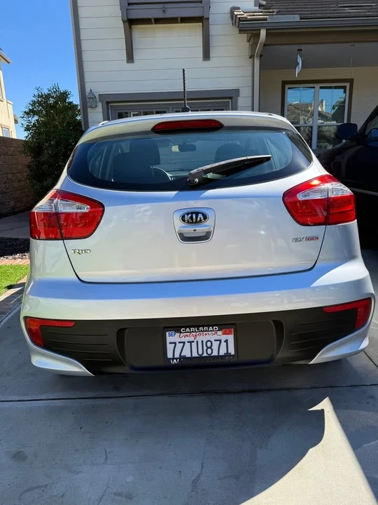 2016 Kia Rio - Image 4 of 5
