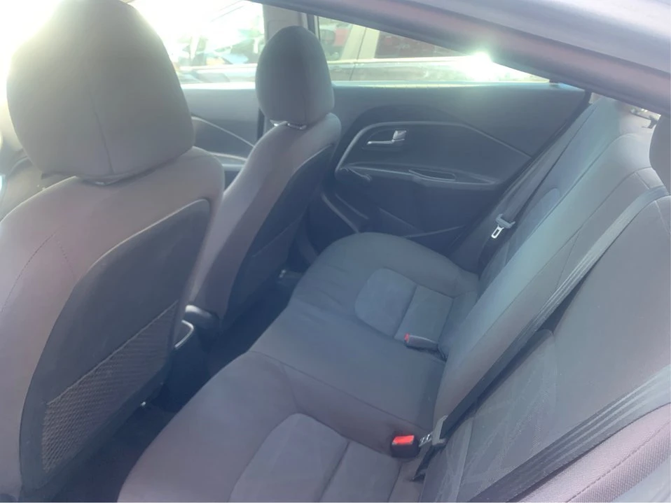 2016 Kia Rio - Image 10 of 11