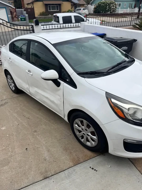2016 Kia Rio - Image 3 of 7