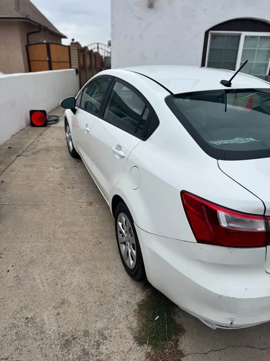 2016 Kia Rio - Image 7 of 7