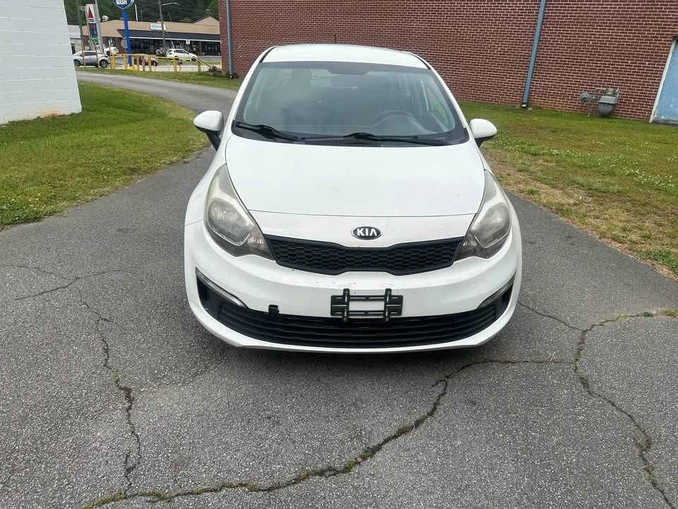 2016 Kia Rio - Image 2 of 6