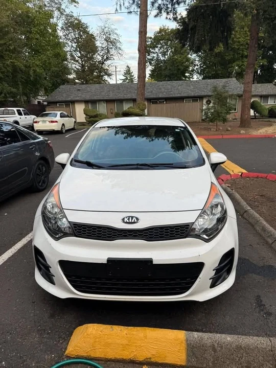 2016 Kia Rio - Image 4 of 5