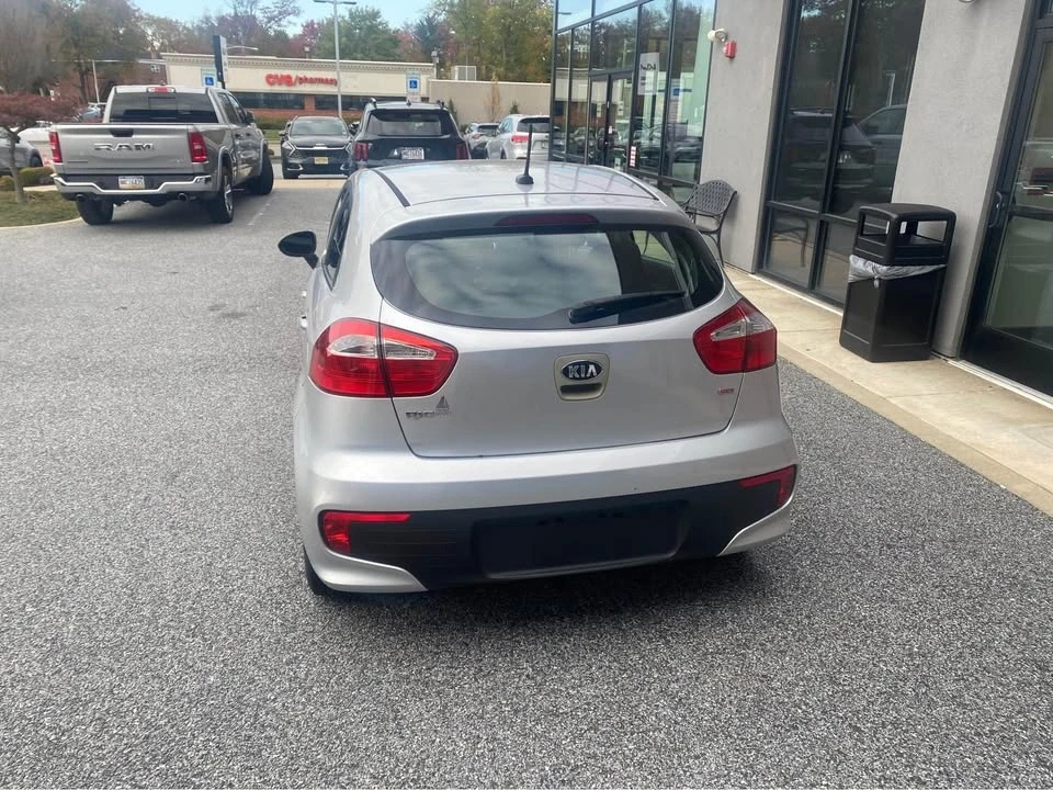 2016 Kia Rio - Image 4 of 9