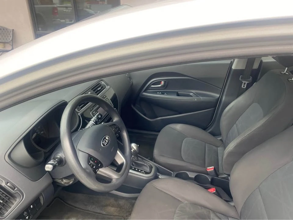 2016 Kia Rio - Image 9 of 9