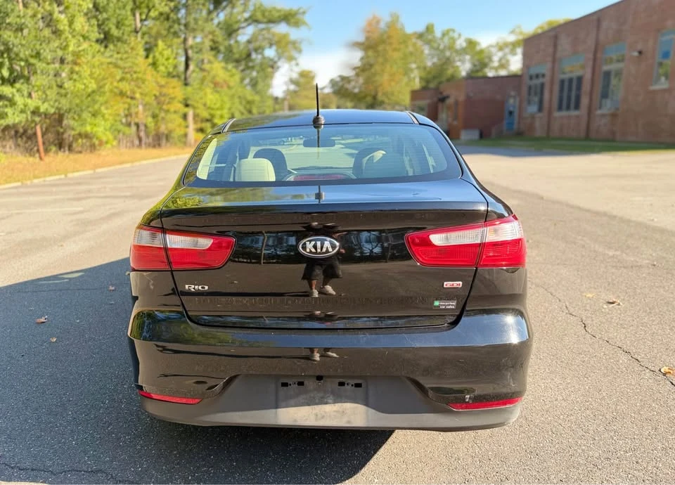 2016 Kia Rio - Image 6 of 17