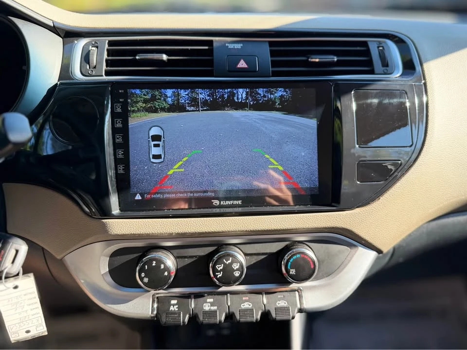 2016 Kia Rio - Image 14 of 17