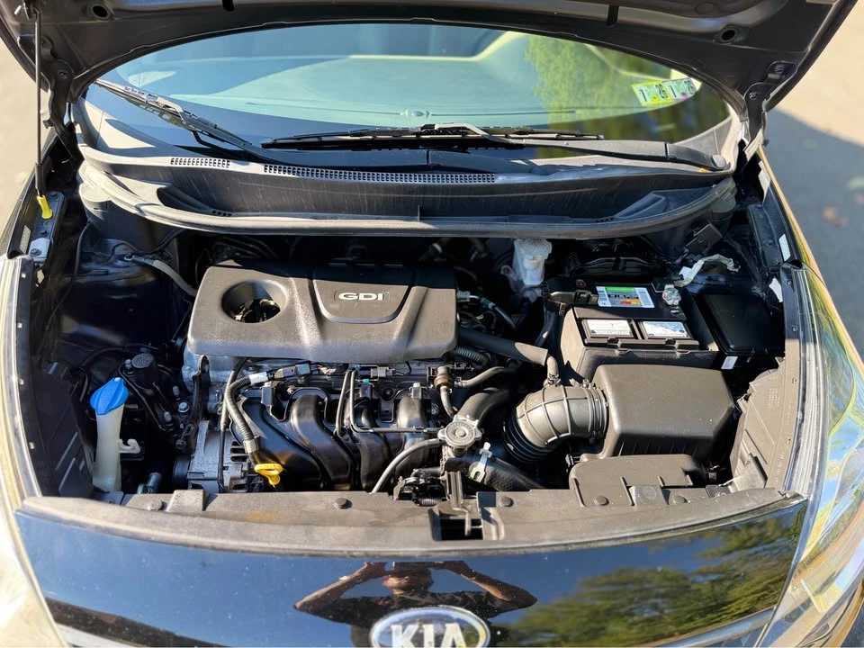 2016 Kia Rio - Image 10 of 17